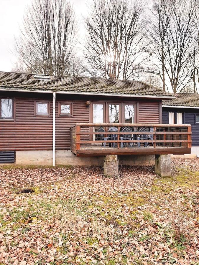 Familie Meys Chalets - Chalet 249 - La Boverie Rendeux Екстериор снимка