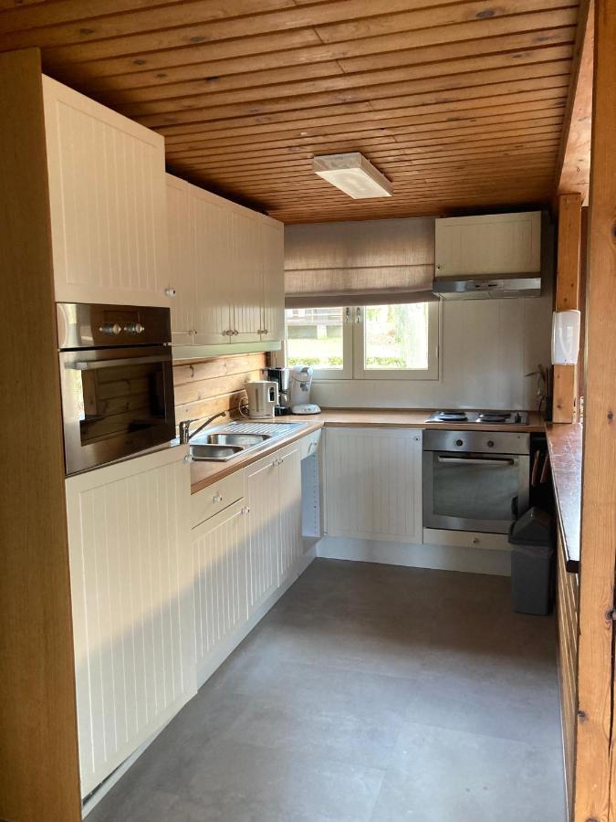 Familie Meys Chalets - Chalet 249 - La Boverie Rendeux Екстериор снимка